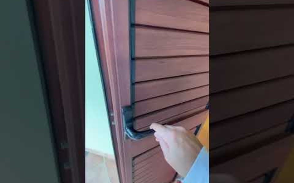 Video guide: How to Use Doors and Locks